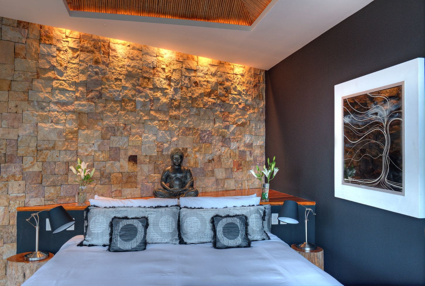 yin yang room villa punto de vista luxury suite