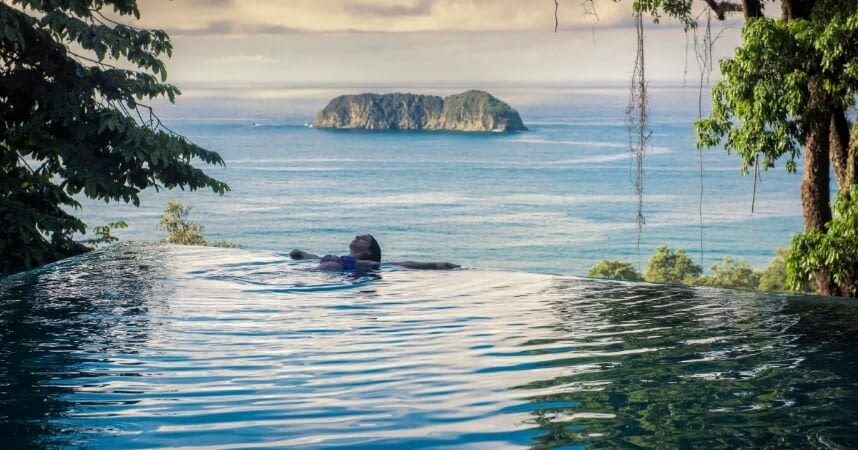 isla-infinity-edge-pool